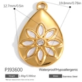 Wasserdichter Anhänger in Tropfenform mit weißer Emaille-Blume und Zirkonia-Inlay - Tränenform Emaille Blütenblatt Strass Anhänger (PJ93600)