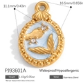 Runder Anhänger aus Edelstahl mit blauem Emaille, goldenem Fischschwanz und Kristallen - Hellblau Emaille Fischschwanz Wolke Anhänger (PJ93601A)