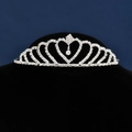 Cerchietto a corona con cuore in argento classico con strass luccicanti per acconciature da sposa - Argento Senza Pettine (I6308)