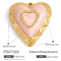Herzanhänger aus 18K vergoldetem Edelstahl mit rosa Emaille und Sonnenstrahlstruktur - Strahlender Rosa Herz Anhänger (PJ93716B)