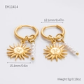 Ohrringe mit 18 Karat Vergoldung, Sonnengesicht und weißen Perlenquasten im Set - Sonnengesicht Perle Quaste Anhänger Stil (EH11414)