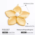 Goldener Blumenanhänger mit Perle, 18k vergoldeter Edelstahl Schmuck für Damen - Frangipani Perlen Stil (PJ91007)