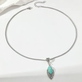 Collana vintage turchese con catena argento e ciondolo ovale con incisioni retrò - Stile Argento Turchese (B2409)