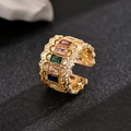 Anello di lusso in rame dorato con zirconi colorati e incisioni in stile barocco ricco - Zirconia Multicolore Oro