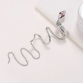 Elegante clip per coda di cavallo a serpente con catena di strass e occhi di gemme rosse - Stile Nappa a Serpente / Argento