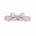 Elegante pinza de mariposa para el cabello con alas de esmalte rosa y base metálica plata - Estilo Mariposa Plateada