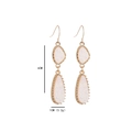 Détails de la longueur 6CM et largeur 1CM de ces boucles d'oreilles gouttes - Blanc (B1216)