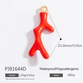 Ciondolo a ramo di corallo rosso in lega con anello dorato e smalto lucido - Ciondolo a Forma di Corallo Rosso Vivo (PJ91644D)