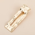 Minimalistische goldene Haarspange mit Wellenform und unregelmäßiger Metalltextur - Quadratisch Gold (B4207)