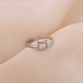 Verstelbare zilverkleurige open ring met hol kattenkopontwerp en sprankelende zirkonia - Zilver