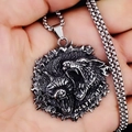 Colgante de medallón de cabeza de lobo de acero inoxidable con collar de cadena box - Doble Lobo