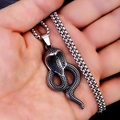 Collar con colgante de cobra de acero inoxidable retro con escamas detalladas - Serpiente