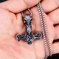 Zilveren Viking Mjölnir-ketting met Thors hamer en ravenkop aan een box-ketting - Thor's Hamer Schedel met Stalen Ketting
