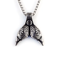 Collana con pendente a coda di balena in acciaio inossidabile con incisioni e catena box - Coda di Pesce (Coda di Pesce + Catena in Acciaio Inossidabile)