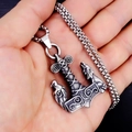 Noorse Viking Mjolnir hanger ketting met wolvenkoppen en raven in vintage roestvrij staal - Mjölnir Thor Hamer Met Stalen Ketting