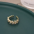 Modischer goldener Blattring mit Zirkonia im Marquise-Schliff und verstellbarem Band - Gold Stil (D7431) / Gold