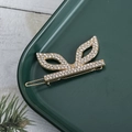 Eleganter Hasenohr-Haarclip aus Goldlegierung mit funkelnden Strasssteinen und Perlen - Strass-Stil (C4124)