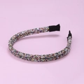 Dettaglio di strass colorati a doppia fila su un cerchietto scintillante in stile francese - Multicolore (E4412)