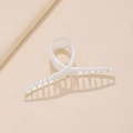 Pinza per capelli in metallo argento ritorto con texture martellata e design geometrico - Pinza a Croce Argento Opaco