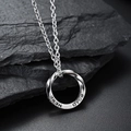 Mobius-Ring-Halskette für Herren mit HERE und ROAD Gravur auf poliertem Silberanhänger - Silberner Anhänger (mit Ankerkette)