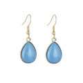 Elegante Koreaanse lichtblauwe druppelvormige stenen oorbellen met gouden haken op wit - Donkerblauw (E6414)