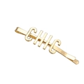 Dettaglio del fermaglio in lega dorata con scritta CHIC e finitura metallica lucida - Stile CHIC Oro (C2212)