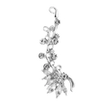 Detailansicht der silbernen Ohrmanschette mit funkelnden Strasssteinen im Blumendesign - Blumen Reben Design (A7109)