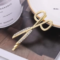 Pince à cheveux créative en forme de ciseaux dorés avec strass brillants pour femmes - Style Court (C3211) / Doré