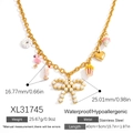 Halskette aus Gold-Edelstahl mit Flamingo und Perlenbogen-Anhängern für Damen - Süße Flamingo Schleife Stil (XL31745)