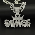 Silberne SAVAGE Halskette mit Krone und Kunststeinen für Hip-Hop-Mode und Schmuck - Anhänger mit Vereister Panzerkette / 45cm / Silber
