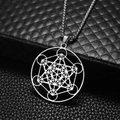 Pendentif cube de Métatron en acier inoxydable argenté sur chaîne à billes et cuir noir - Argent