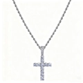 Détail du pendentif croix hip hop avec cristaux micro-pavés et chaîne torsadée - Croix Simple Couche / Argenté