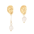 Pendientes asimétricos dorados minimalistas con discos martillados y perlas de agua dulce - Oro Mate