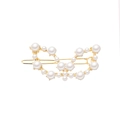 Elegante molletta a farfalla dorata con perle bianche e chiusura a becco d'anatra - Forma a Farfalla (Orecchie di Gatto con Perle C3518)