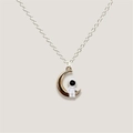 Collier astronaute avec pendentif lune dorée et chaîne en argent pour couples et fans d'espace - Chaîne Cruciforme Lune (Seule)