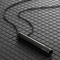 Collar con colgante de respiración de acero inoxidable negro con diseño cilíndrico - Negro