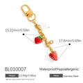 Portachiavi in acciaio inossidabile placcato oro 18K con ciondoli a fragola e fiore - Stile Tema Fragola (BL010007)
