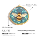 18K gold plated stainless steel round charm with painted bee and floral motif - Realistic Bee Floral (PJ92782)