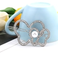 Fermaglio in lega d'argento a forma di nuvola con strass bianchi e perla centrale - Argento Spesso / Stile Uno (B8102)