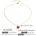 Minimalistische goldene Edelstahlkette mit einem lebendigen roten Apfelanhänger - Hellrote Apfel-Halskette (XL32002)