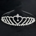 Elegante cerchietto a corona in argento con cuori e strass per matrimoni e feste - Stile Senza Pettine / Argento Senza Pettine