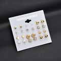 Set de pendientes de moda con perlas de corazón y circonitas en tarjeta de exhibición - Juego Combinado de Perla Artificial Geométrica de Oro de Moda (Gold A4117)