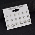 Set de 12 pares de pendientes de botón cuadrados plateados con circonitas blancas brillantes - Juego de Pendientes de Botón de Strass con Engaste de Garras de Plata (7 B2104)