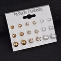 Set de 9 pares de pendientes de botón dorados con bolas, diamantes y perlas variadas - Juego Combinado de Perla Artificial y Strass de Bola de Oro (8 B2104)