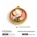 Pendentif vintage en acier inoxydable plaqué or 18K avec perle blanche et émail floral - Style Perle de Fleur Vintage de Cour (PJ93089A)