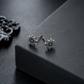 Retro sunflower and ship wheel stud earrings in oxidized silver for a vintage look - Antique Silver