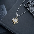 Détail du pendentif étoile du Nord double couche avec plaqué or et pierres en zircon - Bicolore Or/Argent (L860-A)
