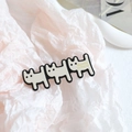 Schattige witte katten haarspeld met gouden Barrette La France tekst en zwarte contouren - Witte Hond-H2 (6cm)
