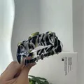 Elegante pinza per capelli in acetato con strisce zebrate e trama effetto marmo - Foglia d'Oro Inchiostro (cszj22-0001)