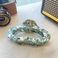 Pinza per capelli in acetato marmorizzato verde con scritta Handmade dorata - Menta al Cocco (11.5cm)